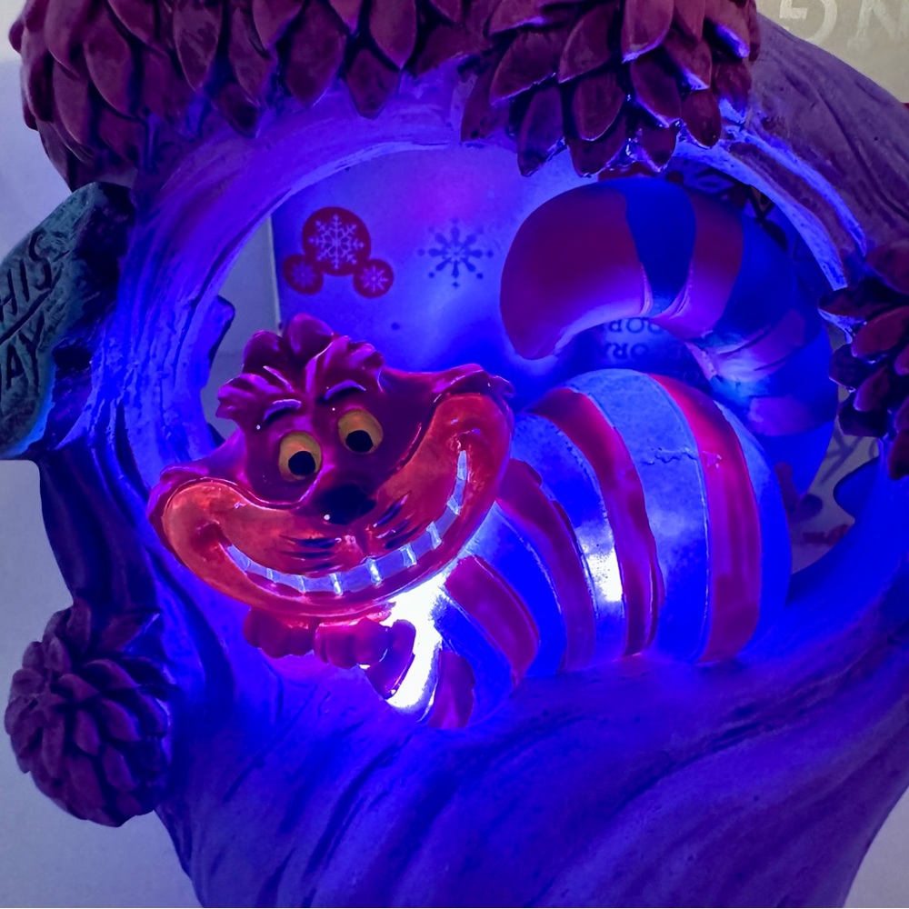 NWT. Disney Cheshire Cat Light-Up Living Magic Sketchbook Ornament - Picture 4 of 11